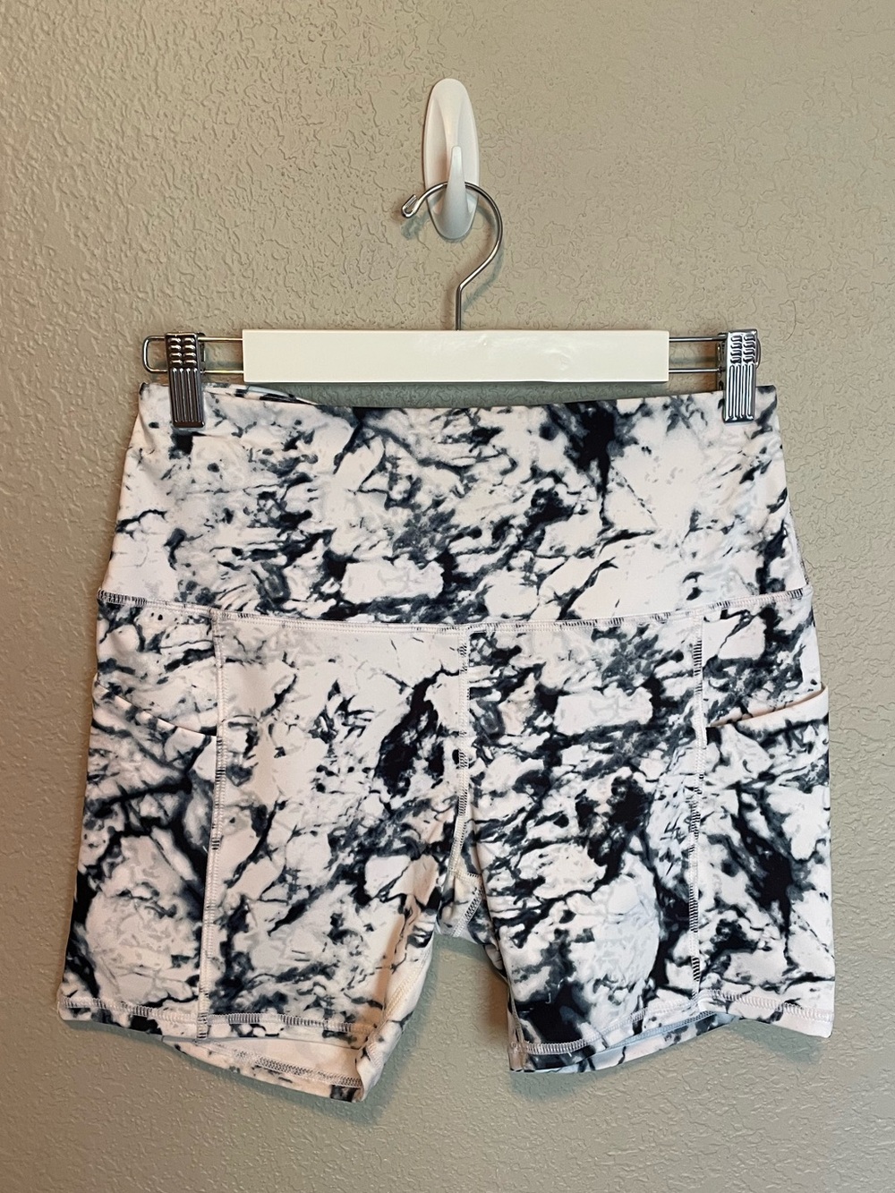 Marble bike shorts